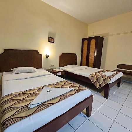Hotel Indsurya Dibrugarh Esterno foto