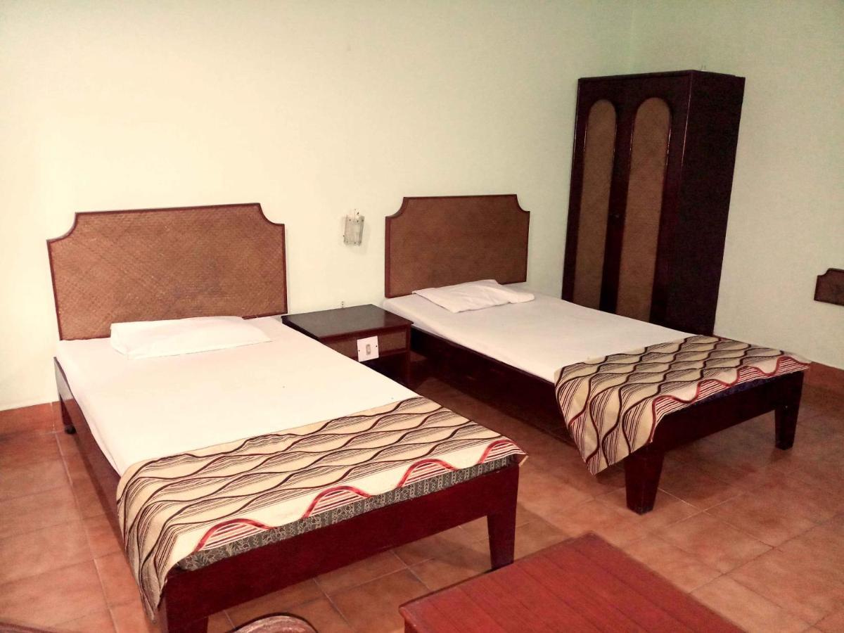 Hotel Indsurya Dibrugarh Esterno foto