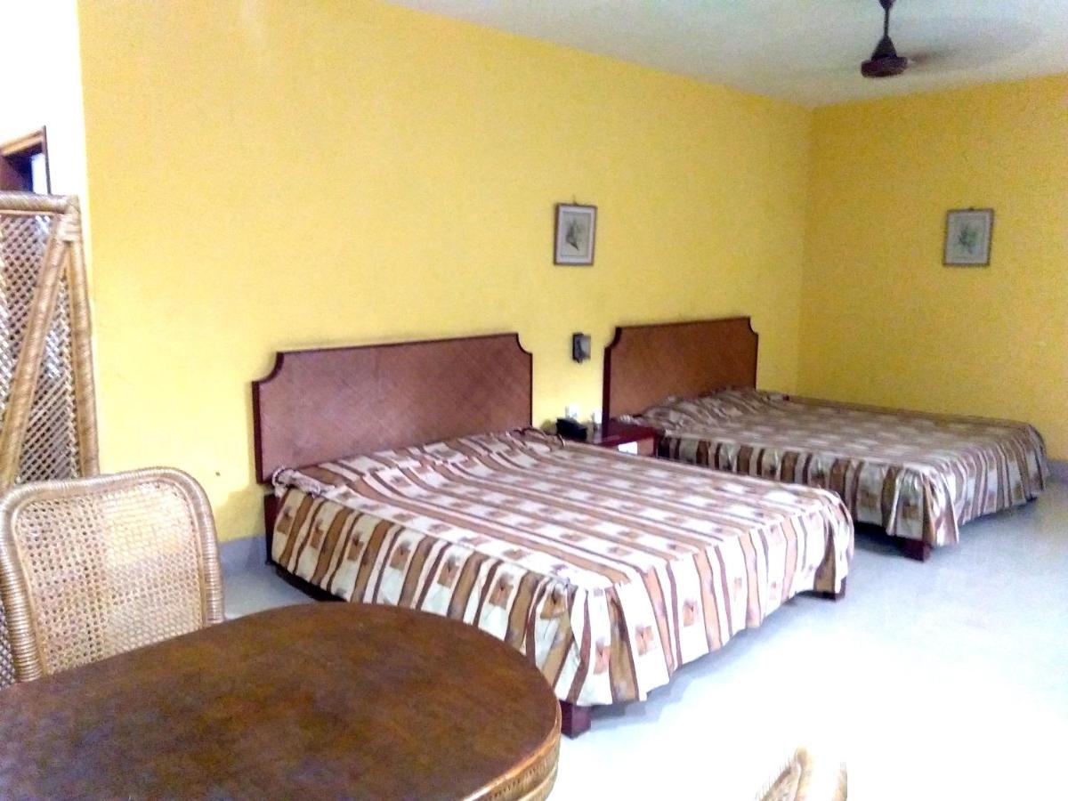 Hotel Indsurya Dibrugarh Esterno foto