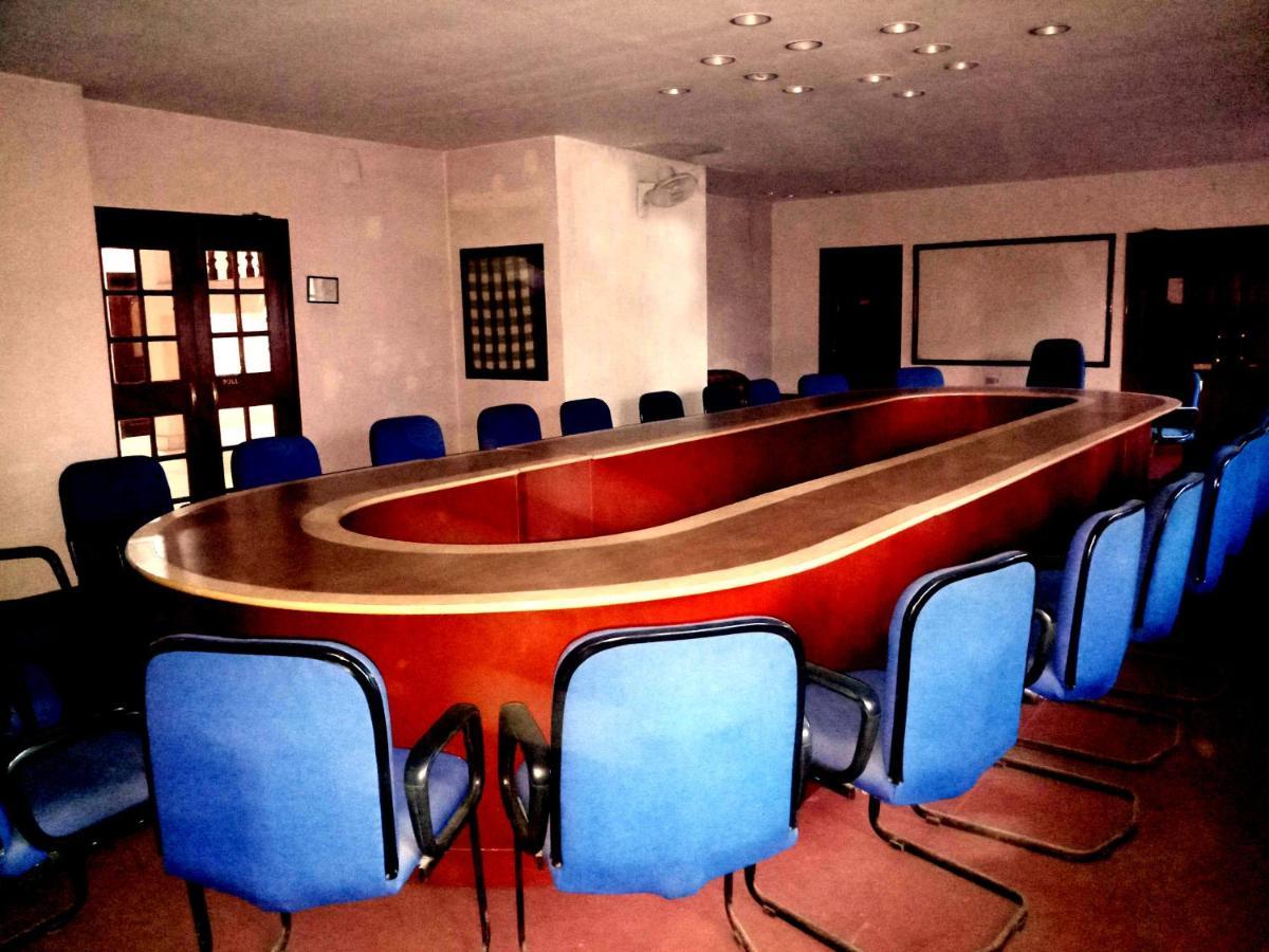 Hotel Indsurya Dibrugarh Esterno foto